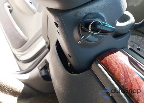 2000 Mercury Grand Marquis Ls from USA, damaged, VIN 2MEFM75W6YX644375